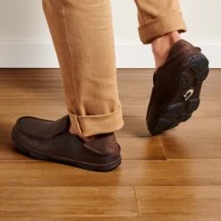 OluKai Moloā - Dark Wood / Dark Java -Olukai 10128 6348 102 M Moloa DkwDkj Web Opt