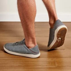 OluKai Moku Pae - Poi / Red Ochre -Olukai 10472 25RX 102 M MokuPae PoiRdoc Web Opt