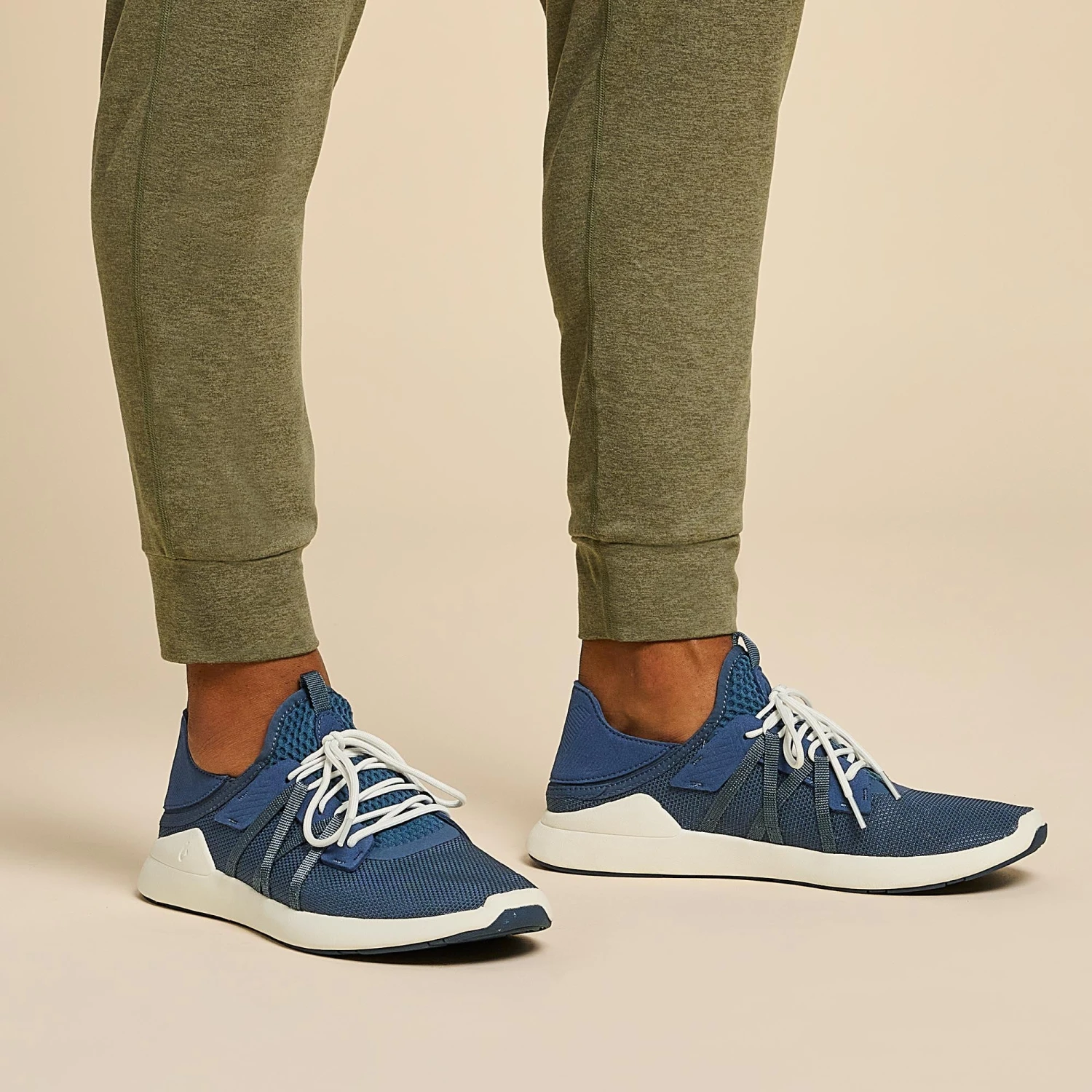 OluKai Holo - Vintage Indigo / White - Image 2