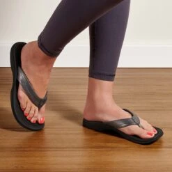 OluKai ‘Ohana - Pewter / Black 10 OluKai ‘Ohana - Pewter / Black -Olukai 20110 7340 102 W Ohana PewBlk Web Opt