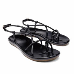 OluKai Waiau - Black 14 OluKai Waiau - Black -Olukai 20426 4040 003 W Waiau BlkBlk