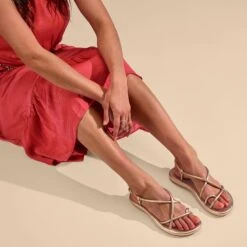 OluKai Waiau - Bubbly -Olukai 20426 FAFA 102 W WAIAU BubblyBubbly 43926883 2a3e 4227 b156 1c76f469e18c