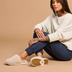 OluKai Pūpū Mua - Tapa -Olukai 20476 2020 103 W PUPUMUA TapaTapa V2